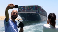 &ldquo;長賜&rdquo;號貨輪駛離蘇伊士運(yùn)河