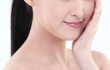 2023成都復合隆胸醫(yī)生評價前十位(黃曉光、魏東、于永梅個人簡介、口碑不容錯過！)