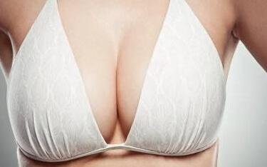 上海乳房美容醫(yī)生推薦，一線醫(yī)師李健、殷初陽及文愛克備受矚目！