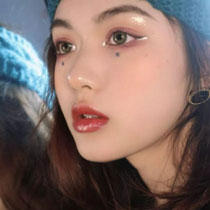 儲玥希