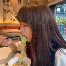 蔚瓊妮