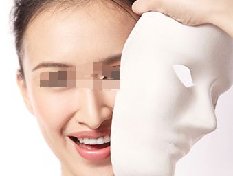 假體隆胸手術(shù)后恢復(fù)時(shí)間？栩栩如生效果與術(shù)后護(hù)理指南解析