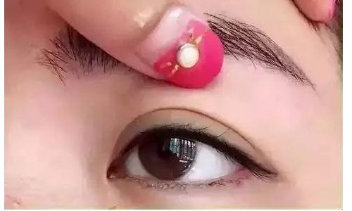 大慶哪家醫(yī)院眼部整形更受歡迎？TOP5醫(yī)療機(jī)構(gòu)傾情推薦，價格直擊！
