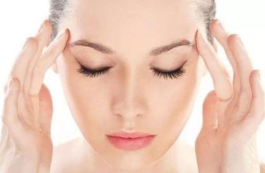 成都銅雀臺(tái)鼻整形醫(yī)生推薦：周柯、郭世偉、楊加富等技術(shù)精湛！