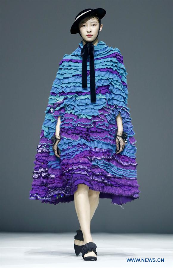 CHINA-BEIJING-GRADUATE FASHION WEEK (CN)