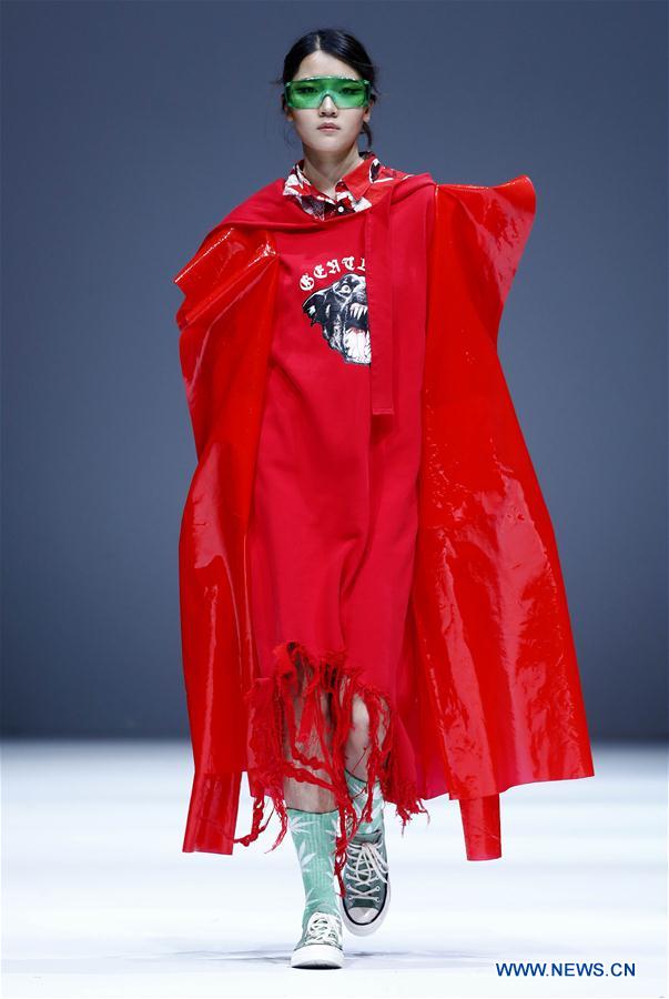 CHINA-BEIJING-GRADUATE FASHION WEEK (CN)
