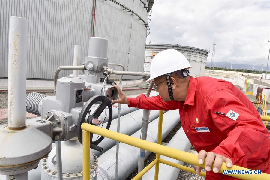 Xinhua Headlines: Xinjiang's hearts, minds open up to Silk Road