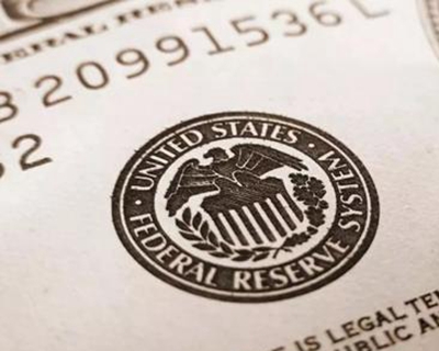 【財(cái)經(jīng)翻譯官】美聯(lián)儲的&ldquo;零息+量寬&rdquo;意味著什么？