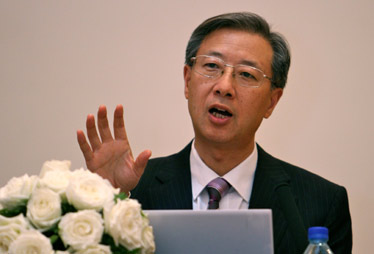 【開(kāi)放】現(xiàn)階段國(guó)際化的重點(diǎn)是“引進(jìn)來(lái)”