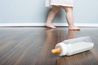 國內(nèi)新西蘭奶粉被指&ldquo;血統(tǒng)不純&rdquo; 市場一片嘩然