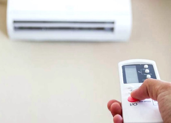 在空調(diào)環(huán)境待久了，會(huì)得皮膚病嗎？