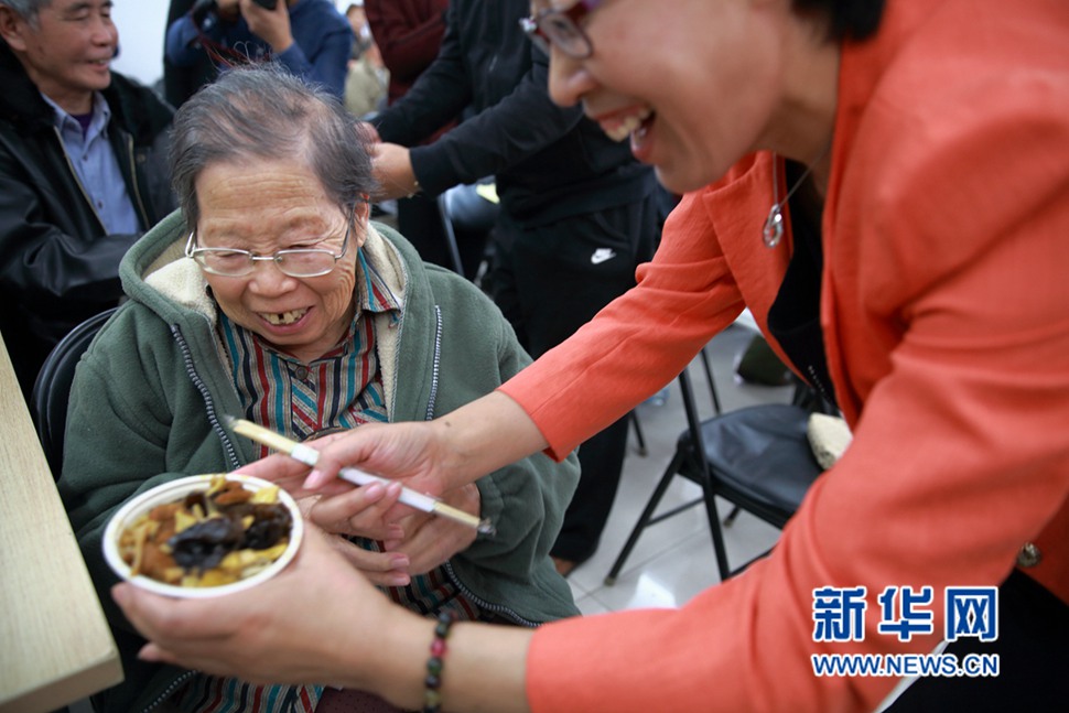 一碗長(zhǎng)壽面，一片感恩情