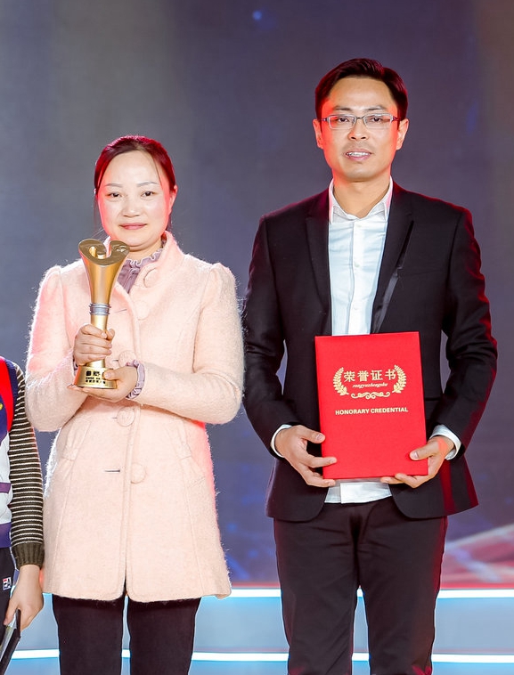 &ldquo;支教夫妻&rdquo; 湯恒躍、吳玲