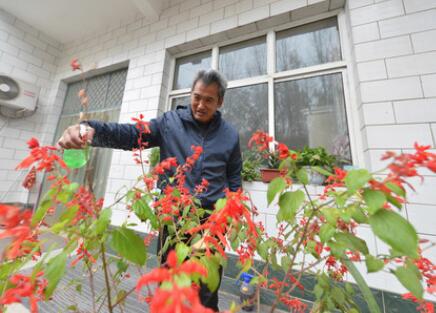 貧困縣全部摘帽是否意味脫貧攻堅目標(biāo)任務(wù)完成？