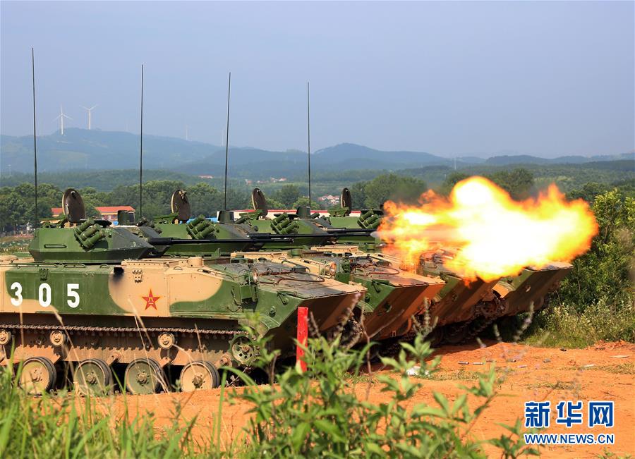 (人民空軍70年·圖文互動(dòng))(3)人民空軍空降兵:鍛造空降作戰(zhàn)尖刀利刃