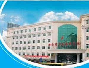 無錫揚名醫(yī)院假體隆鼻對身體有害嗎？是否適宜所有人？