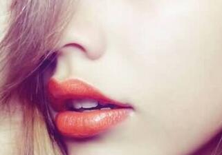 巴中時光醫(yī)學美容門診部做玻尿酸豐唇效果怎么樣？附李紅強豐唇案例