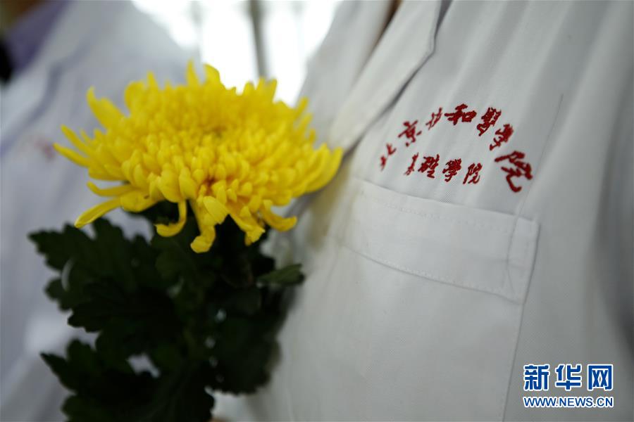 (健康)(1)致敬“將生命奉獻(xiàn)到最后”的無(wú)言良師