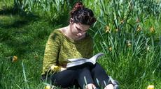 世界讀書(shū)日&mdash;&mdash;翻開(kāi)書(shū)本，開(kāi)啟精彩世界的大門(mén)