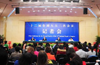 樓繼偉、張少春答記者問