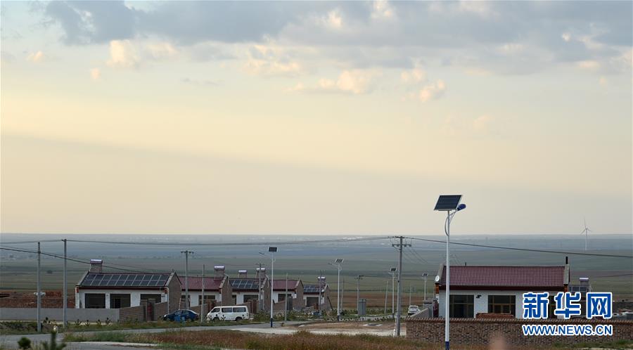 （十九大時(shí)光&middot;圖文互動(dòng)）（4）變革不平凡　奮進(jìn)新時(shí)代&mdash;&mdash;來(lái)自基層蹲點(diǎn)現(xiàn)場(chǎng)的報(bào)道 