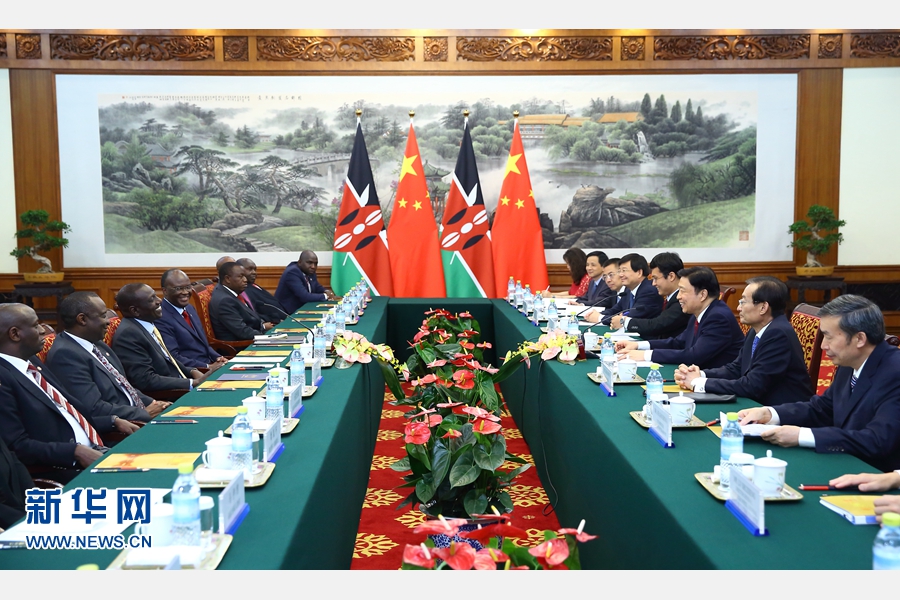 7月6日，國家副主席李源潮在北京會見來華出席生態(tài)文明貴陽國際論壇2016年年會的肯尼亞副總統(tǒng)魯托。 新華社記者 丁海濤 攝