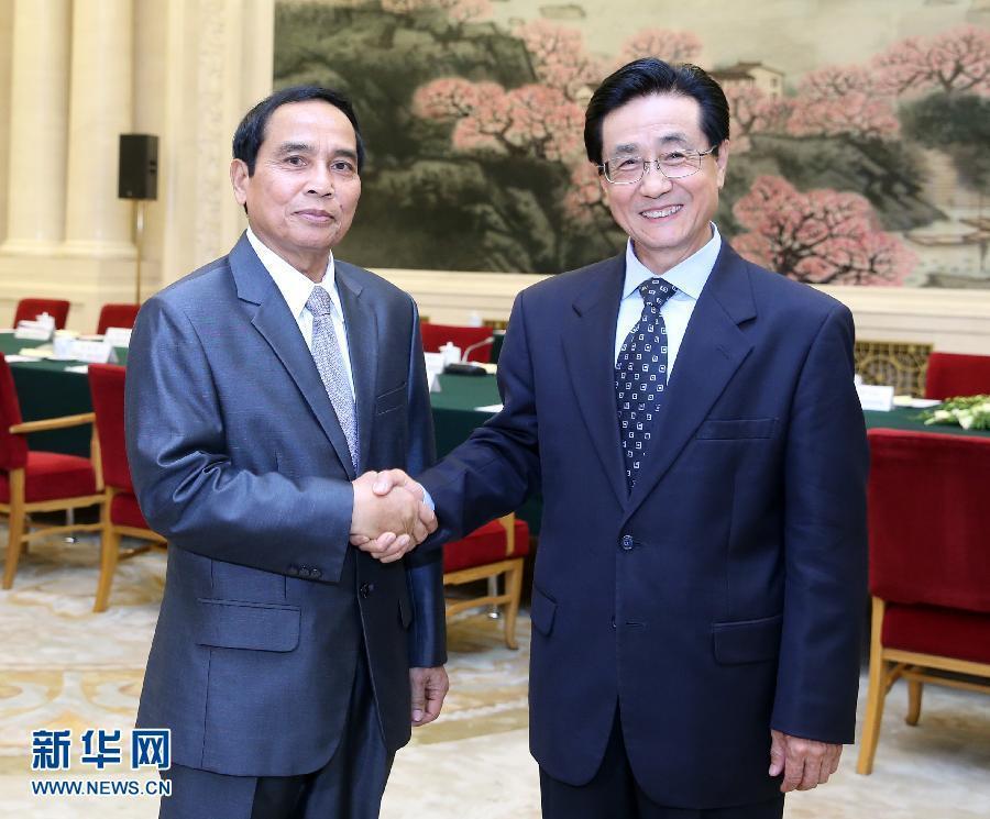 7月7日，中共中央書記處書記、中央紀委副書記趙洪祝在北京同老撾人民革命黨中央政治局委員、中央紀委書記、政府副總理本通率領的老撾人民革命黨代表團舉行工作會談。新華社記者 姚大偉 攝 