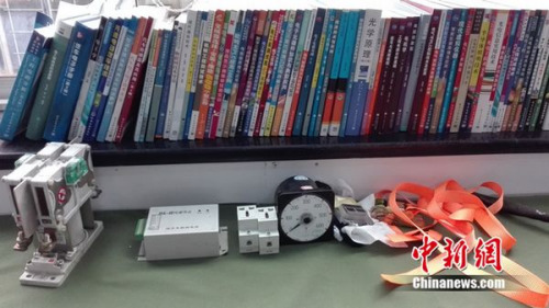 周勇工作室的一角。中新網(wǎng) 邱宇 攝