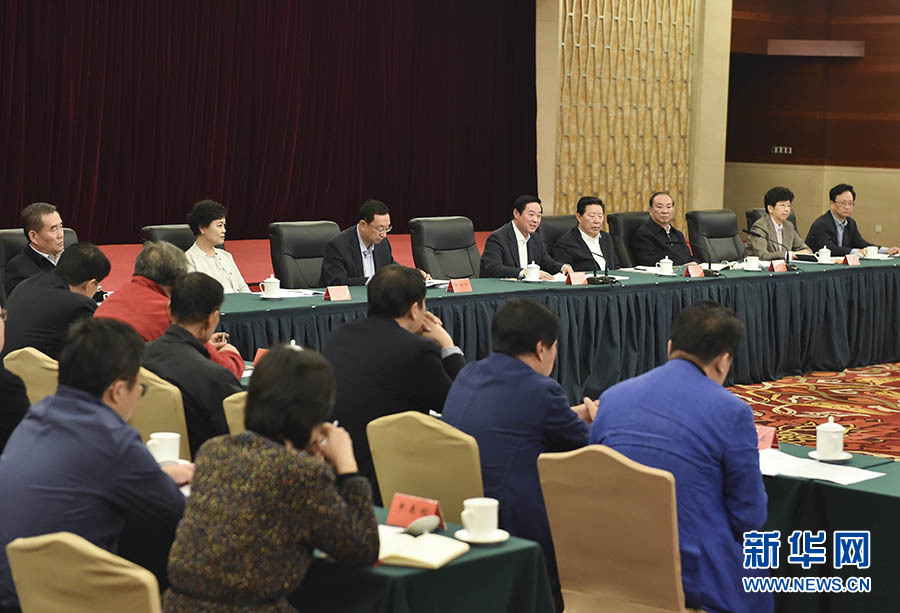 10月10日，在習近平總書記主持召開文藝工作座談會并發(fā)表重要講話兩周年之際，中宣部在北京召開繁榮文藝創(chuàng)作經(jīng)驗交流會。中共中央政治局委員、中央書記處書記、中宣部部長劉奇葆出席會議并講話。新華社記者高潔攝