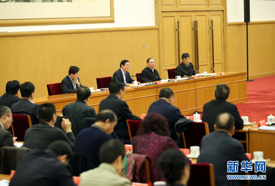 3月23日，治國理政論壇&ldquo;&lsquo;四個全面&rsquo;戰(zhàn)略布局系列理論研討會&rdquo;首場研討會在北京召開，中共中央政治局委員、中央書記處書記、中宣部部長劉奇葆出席會議并講話。新華社記者 劉衛(wèi)兵 攝
