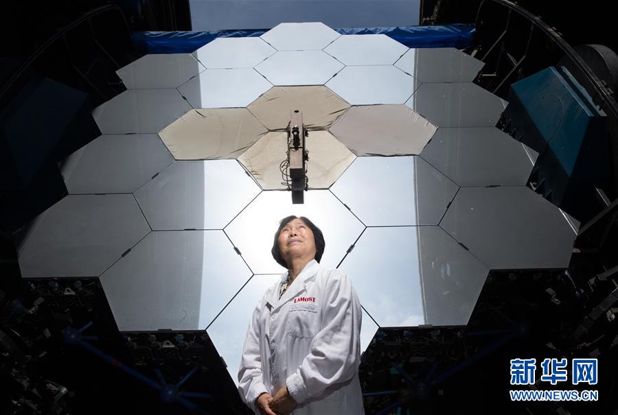 （兩會&middot;履職影像記）（1）崔向群代表：大科學裝置建設(shè)要從&ldquo;跟跑&rdquo;變成&ldquo;領(lǐng)跑&rdquo;