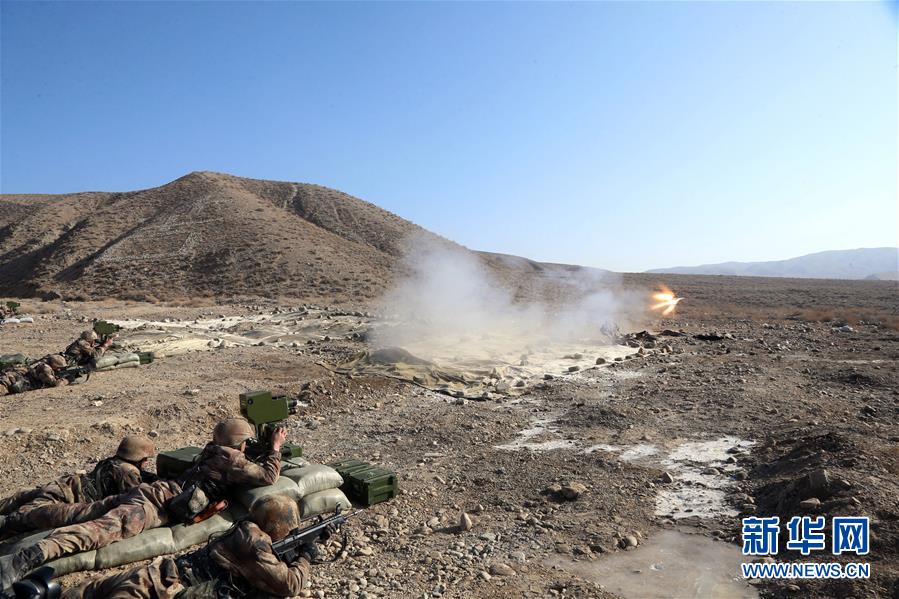 （新華全媒頭條&middot;圖文互動(dòng)）（2）備戰(zhàn)踏上新起點(diǎn)，練兵展現(xiàn)新氣象&mdash;&mdash;2018中國(guó)軍隊(duì)新年開(kāi)訓(xùn)全景大掃描