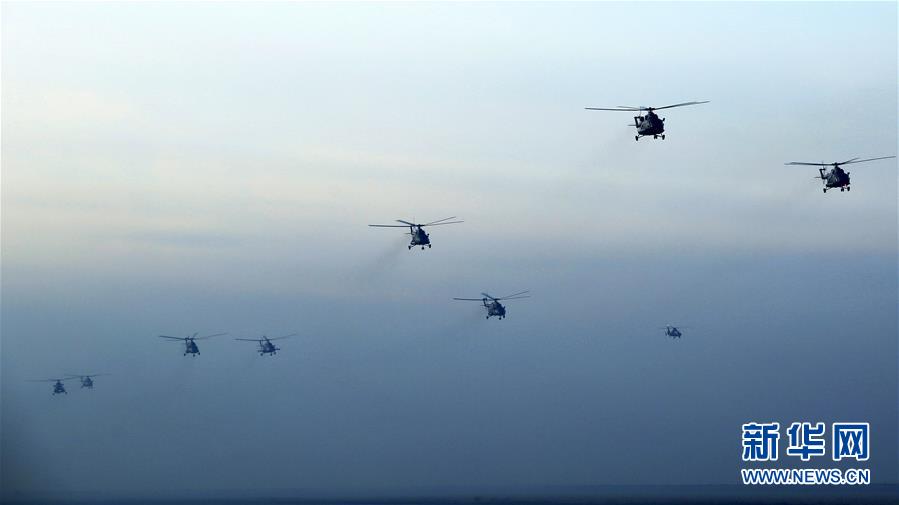 （新華全媒頭條&middot;圖文互動(dòng)）（5）備戰(zhàn)踏上新起點(diǎn)，練兵展現(xiàn)新氣象&mdash;&mdash;2018中國(guó)軍隊(duì)新年開(kāi)訓(xùn)全景大掃描