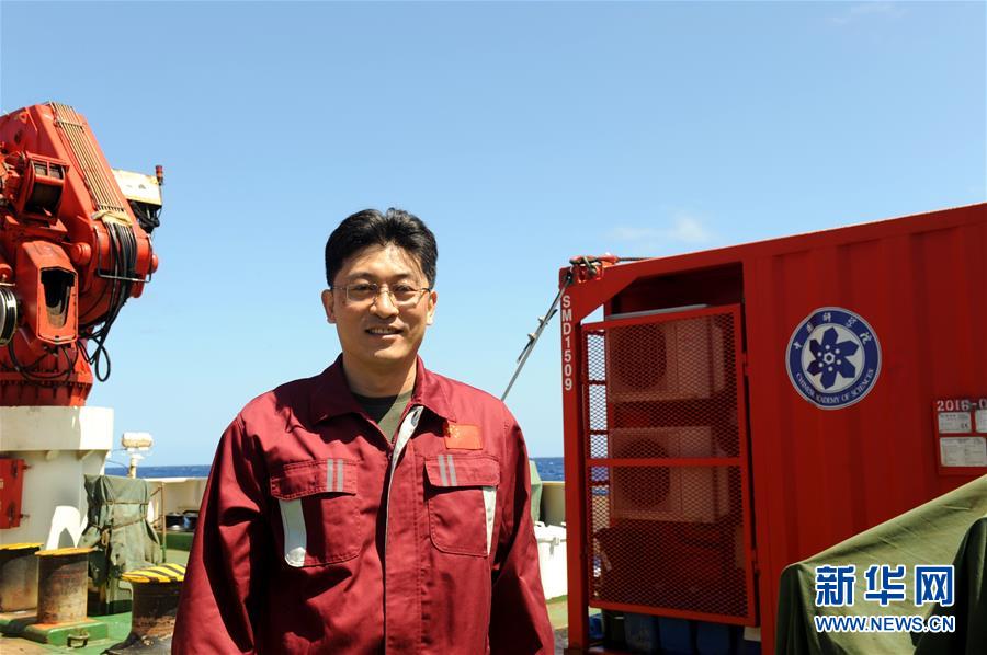 （圖文互動(dòng)）（2）專訪：海山如此多嬌，然而我們研究太少！&mdash;&mdash;訪&ldquo;科學(xué)&rdquo;號(hào)麥哲倫海山科考航次首席科學(xué)家徐奎棟