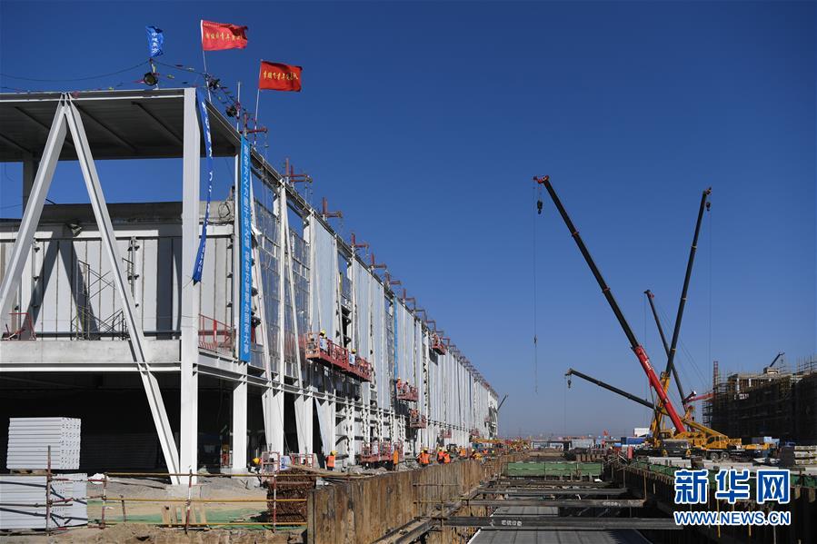 （新華全媒頭條&middot;圖文互動(dòng)）（10）領(lǐng)航新時(shí)代中國經(jīng)濟(jì)航船&mdash;&mdash;從中央財(cái)經(jīng)領(lǐng)導(dǎo)小組會議看以習(xí)近平同志為核心的黨中央駕馭中國經(jīng)濟(jì)