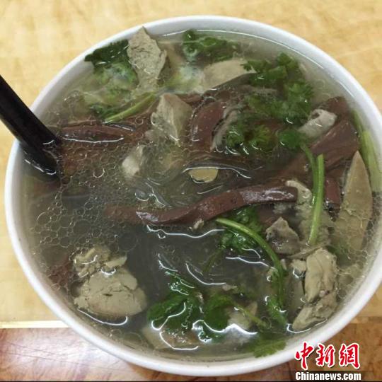 鴨血粉絲湯&ldquo;申遺&rdquo;走紅網(wǎng)絡(luò)再掀中華美食國(guó)際化話題