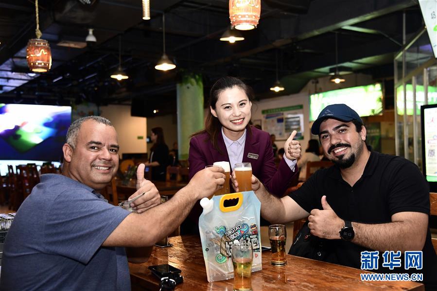 (新華全媒頭條·圖文互動)(9)百年老城詮釋時(shí)代內(nèi)涵 別樣青島擁抱上合峰會