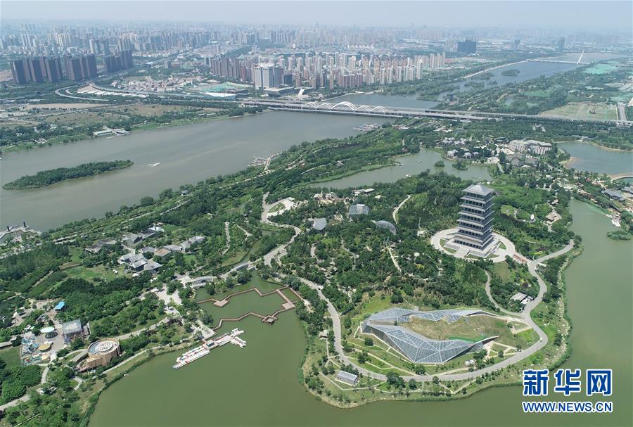 （壯闊東方潮 奮進(jìn)新時(shí)代&mdash;&mdash;慶祝改革開(kāi)放40年）（13）美麗中華大地書(shū)寫(xiě)綠色傳奇