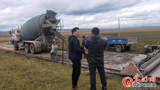 【脫貧攻堅在行動】打通致富路，牧民笑開顏&mdash;&mdash;青海省澤庫縣&ldquo;第一書記&rdquo;張文杰扶貧故事