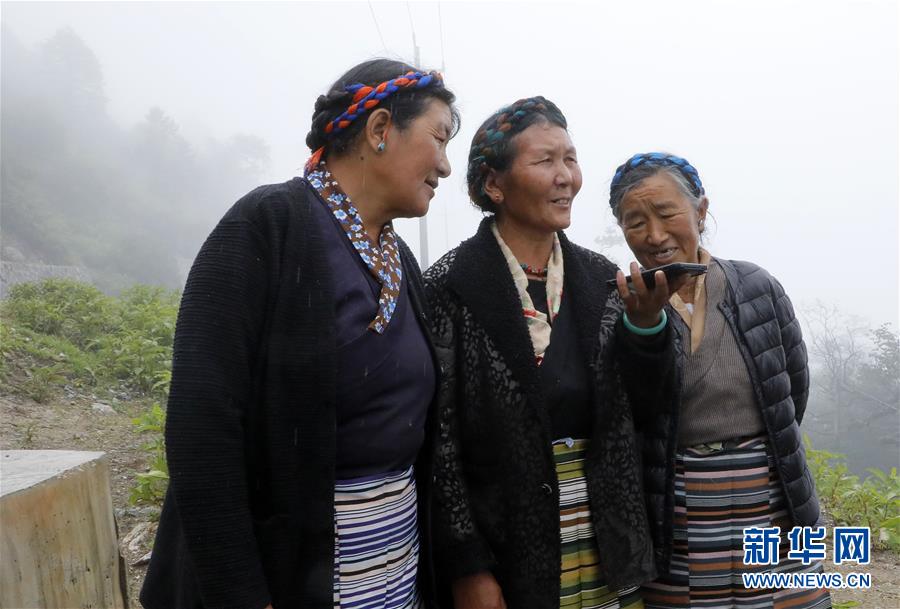 （圖文互動）（7）特寫：&ldquo;八一&rdquo;禮物，飛向云端哨所