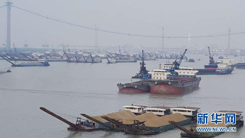 （大江奔流&mdash;&mdash;來(lái)自長(zhǎng)江經(jīng)濟(jì)帶的報(bào)道&middot;圖文互動(dòng)）（6）登岳陽(yáng)樓，又見&ldquo;浩浩湯湯&rdquo;