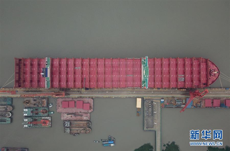 (新華全媒頭條·壯闊東方潮 奮進(jìn)新時(shí)代——慶祝改革開放40年·圖文互動(dòng))(5)從改革開放窗口到攻堅(jiān)破冰試驗(yàn)田——從浦東開發(fā)開放看中國改革開放40年