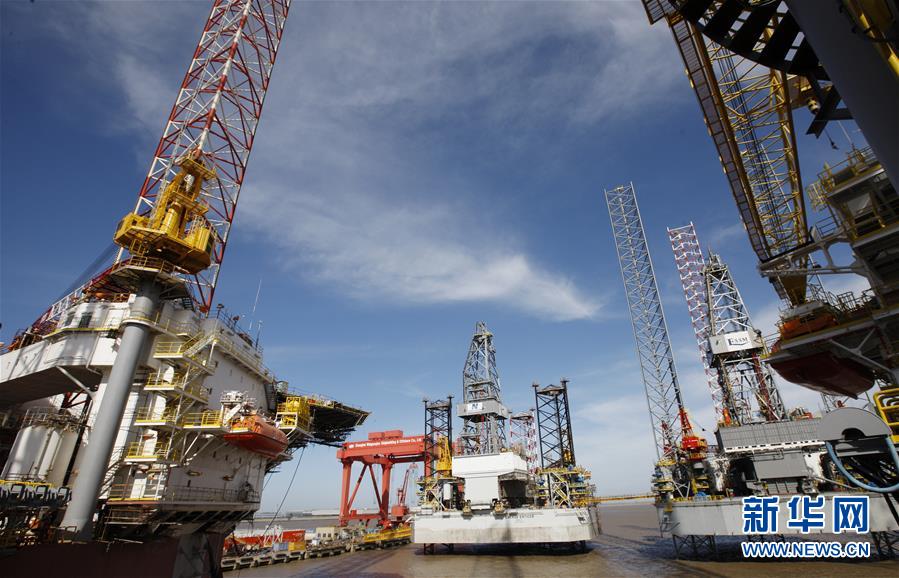 (新華全媒頭條·壯闊東方潮 奮進(jìn)新時(shí)代——慶祝改革開放40年·圖文互動(dòng))(8)從改革開放窗口到攻堅(jiān)破冰試驗(yàn)田——從浦東開發(fā)開放看中國改革開放40年