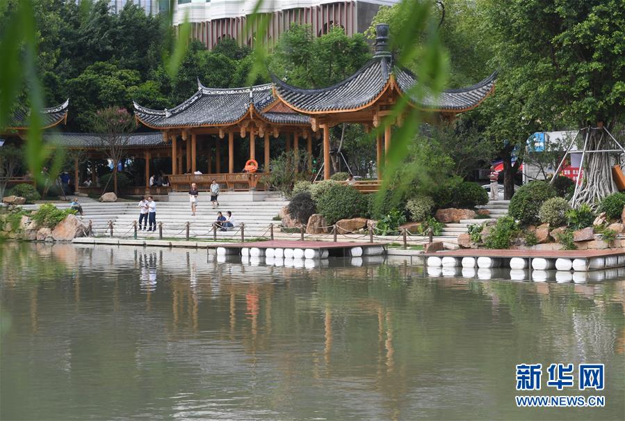 （新華全媒頭條&middot;圖文互動）（4）為祖國驕傲，祝福偉大祖國！&mdash;&mdash;國慶漫記