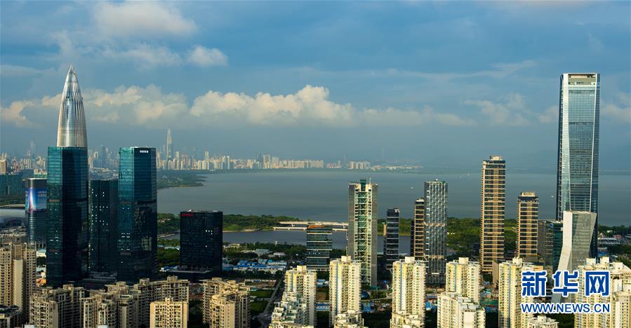 (新華全媒頭條·百城百縣百企調(diào)研行·圖文互動)(10)從“深圳速度”到“中國高度”——深圳經(jīng)濟特區(qū)創(chuàng)新發(fā)展紀(jì)實