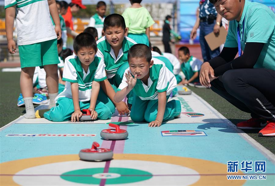 (新華全媒頭條·圖文互動(dòng))(2)讓青少年體魄強(qiáng)起來