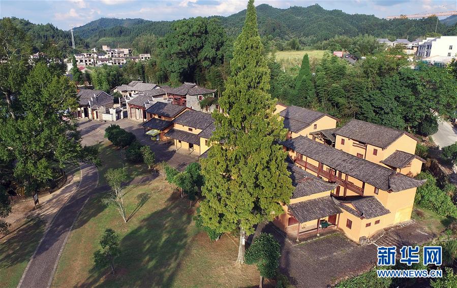 （百城百縣百企調(diào)研行&middot;圖文互動）（2）從貧瘠山區(qū)到旅游新城&mdash;&mdash;革命搖籃井岡山的&ldquo;新名片&rdquo; 