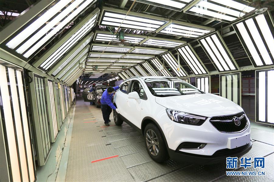 （百城百縣百企調(diào)研行&middot;圖文互動(dòng)）（3）&ldquo;藍(lán)鯨1號(hào)&rdquo;從這里駛出&mdash;&mdash;山東煙臺(tái)崛起制造業(yè)高地