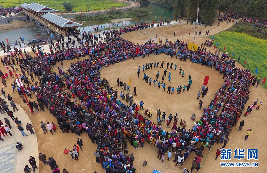 (輝煌60年·壯美新廣西·圖文互動)(6)和睦相處一家親 攜手并進謀發(fā)展——廣西民族團結(jié)發(fā)展觀察
