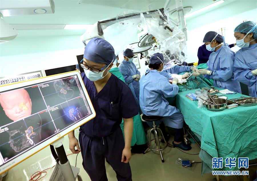 （聚焦歷史性成就和變革&middot;特稿&middot;圖文互動(dòng)）（11）經(jīng)濟(jì)躍上新臺(tái)階　發(fā)展站上新起點(diǎn)&mdash;&mdash;我國(guó)五年來經(jīng)濟(jì)社會(huì)發(fā)展成就巡禮